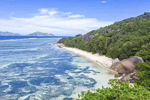 Indian Ocean Island Getaway Drucke: Anse Source d'Argent beach drone shot