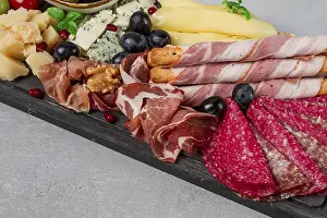 Kitchen Food Still Life Drucke: Appetizer, assortment, set, sausage