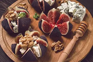 Blue Cheese Appetizer Drucke: Appetizer, Figs with blue cheese