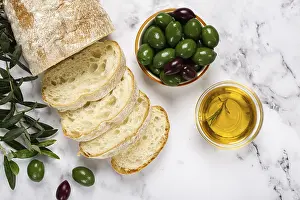 Ciabatta Bread Appetizer Drucke: Appetizer, sliced ciabatta bread