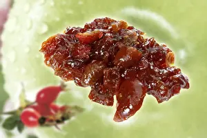 Studio Food Photography Drucke: Apple-rosehip jam