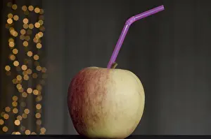No People Eating Fruits Drucke: Apple with straw