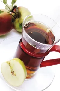 Studio Still Life Photos Drucke: Apple tea
