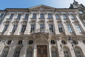 Erzbischöfliches Palais, Rokoko-Meisterbauer François Cuvilles