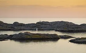 Scandinavian Sunset Drucke: Archipelago landscape at sunset