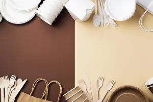 Environmental Protection Products Drucke: Arrangement different disposable eco friendly tableware