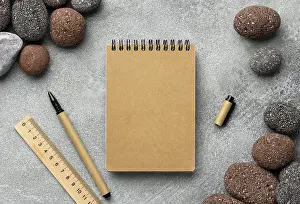 Time Management Tools Drucke: Arrangement with stationery elements notepad