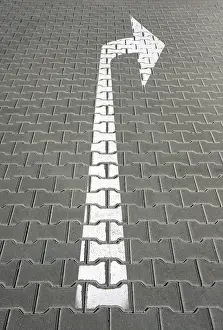 Empty Roads Drucke: Arrow