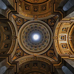 Drucke von Kunstvoll dekorierte Kuppel, Kuppeldach mit Fenster, St.-Stephans-Basilika, Innenansicht, stilisierter Ölgemälde, Budapest, Ungarn Kunstvoll dekorierte Kuppel, Kuppeldach mit Fenster Malerei Drucke: Kunstvoll dekorierte Kuppel, mit Fenster versehener Dachkuppel.