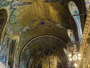 Christian Artwork Europe Drucke: Artwork on the Wall of Westminster Cathedral