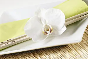 Asian Table Setting Drucke: Asian table arrangement