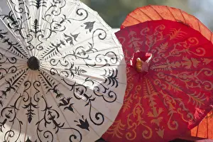 Southeast Asian Travel Photography Drucke: Asian umbrellas
