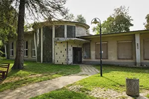 Abandoned German Castles Drucke: Assembly hall of the former EOS at Gadebusch Castle