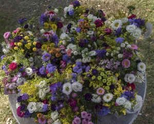 Wedding Table Decoration Drucke: Assorted bouquets of a table decoration for a wedding