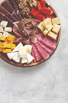 Sausage And Cheese Plate Drucke: Assortment of cheese meat cuts