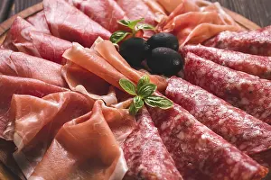 Prosciutto Salami Ham Platter Drucke: Assortment, sliced meat appetizer