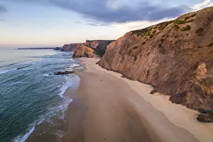 Portugal Coastline Drucke: Atlantic Ocean waves at coastline