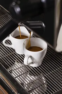 Caffeine Nutrition Facts Drucke: Automatic coffee machine makes two fragrant coffee
