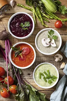 Balanced Diet Inspiration Drucke: Autumn set of different vegetable soups