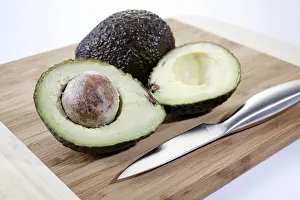 Halved Avocado Drucke: Avocado, halved