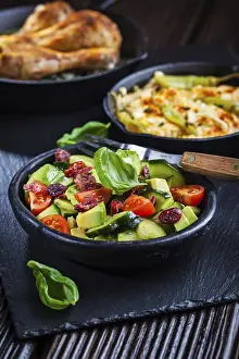 Appetizing Food Drucke: Avocado salad and other appetizers