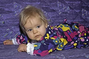 Cute Blonde Woman Drucke: Baby