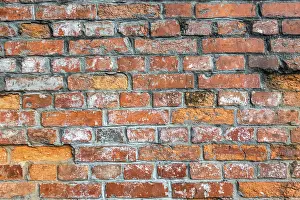 Deserted Red Brick Structure Drucke: Background of dirty red bricks wall with good texture