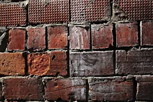 Abstrakte Kunst Drucke: Hintergrund einer grafisch beschädigten Ziegelmauer-Muster-Textur.