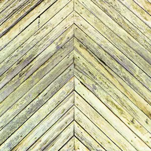 Old Wooden House Drucke: Background with herringbone pattern of shabby