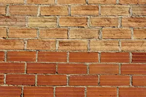 Full Frame Brick Wall Drucke: Background image, wall of red bricks with cement