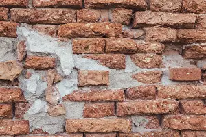 Historic City Centre View Drucke: Background of an old brick wall texture