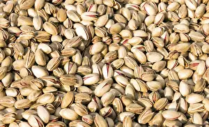 Deciduous Tree Image Drucke: A background of pistachios