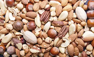 Healthy Eating Nuts Drucke: Background and texture made from different kinds of nuts