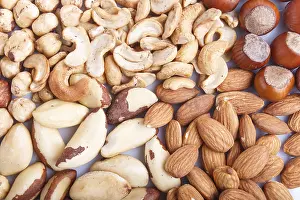 Close Up Nuts Drucke: Background and texture made from different kinds of nuts