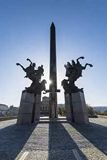 Balkan Peninsula Landmarks Drucke: Backlight of the Monument of Asenevci