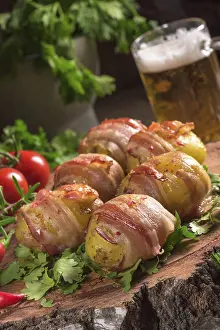 Baked Potato Drucke: Baked potatoes wrapped in ham