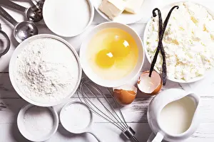 Kitchen Food Photography Ideas Drucke: Baking ingredients for cottage cake on the table