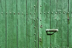 Deserted Building Entrance Drucke: Detail of a barn door