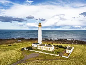 East Lothian UK Landscape Drucke: Barns Ness Lighthouse from a drone