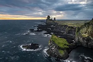 West Iceland Coast Drucke: Basalt rock Londrangar, cliff, Hellnar