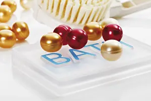 Beauty Care Essentials Drucke: Bath pearls