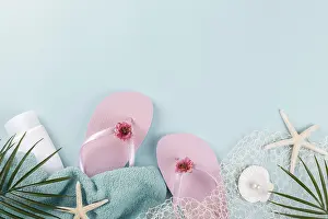 Blue Background Drucke: Beach accessories on the blue background