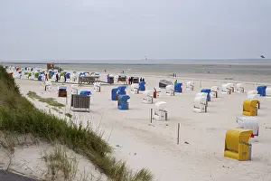 North Sea Island Drucke: Empty beach chairs on the sandy beach