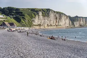 Coastal Region Photography Drucke: Beach and cliffs of Fecamp