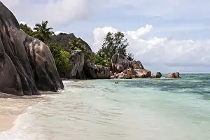 Dream Holiday Destination Seychelles Drucke: Beach and granite rocks at Anse Source d'Argent