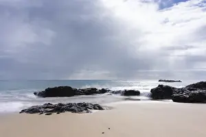 German Rocky Coastline Drucke: Beach and rocks in Gromitz