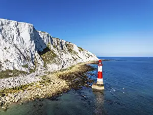 British Countryside Aerial Shot Drucke: Beachy Head Lighthouse from a drone