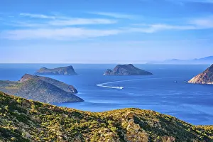 Mediterranean Sea Landscape Drucke: Beautiful landscape with several islets in bay