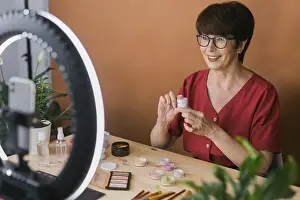 Personal Hygiene Products Drucke: Beauty and cosmetics e-commerce
