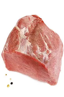 Domestic Cattle Nutrition Drucke: Beef roast, raw